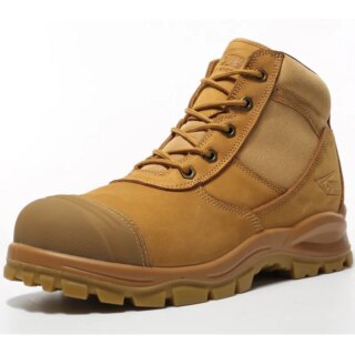 bottes en cuir beige montantes avec lacets sur fond blanc