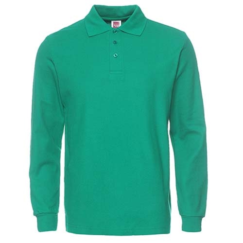 On voit un polo épais avec des manches longues. Il est vert.