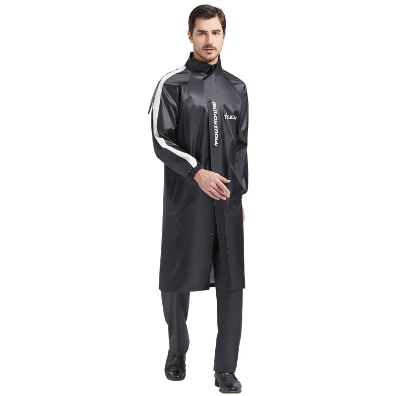 Veste de travail homme imperméable à coupe longue sur un homme sur fond blanc