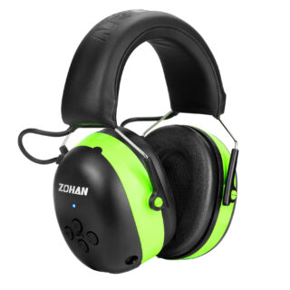 Casque anti bruit efficace et résistant sur fond blanc