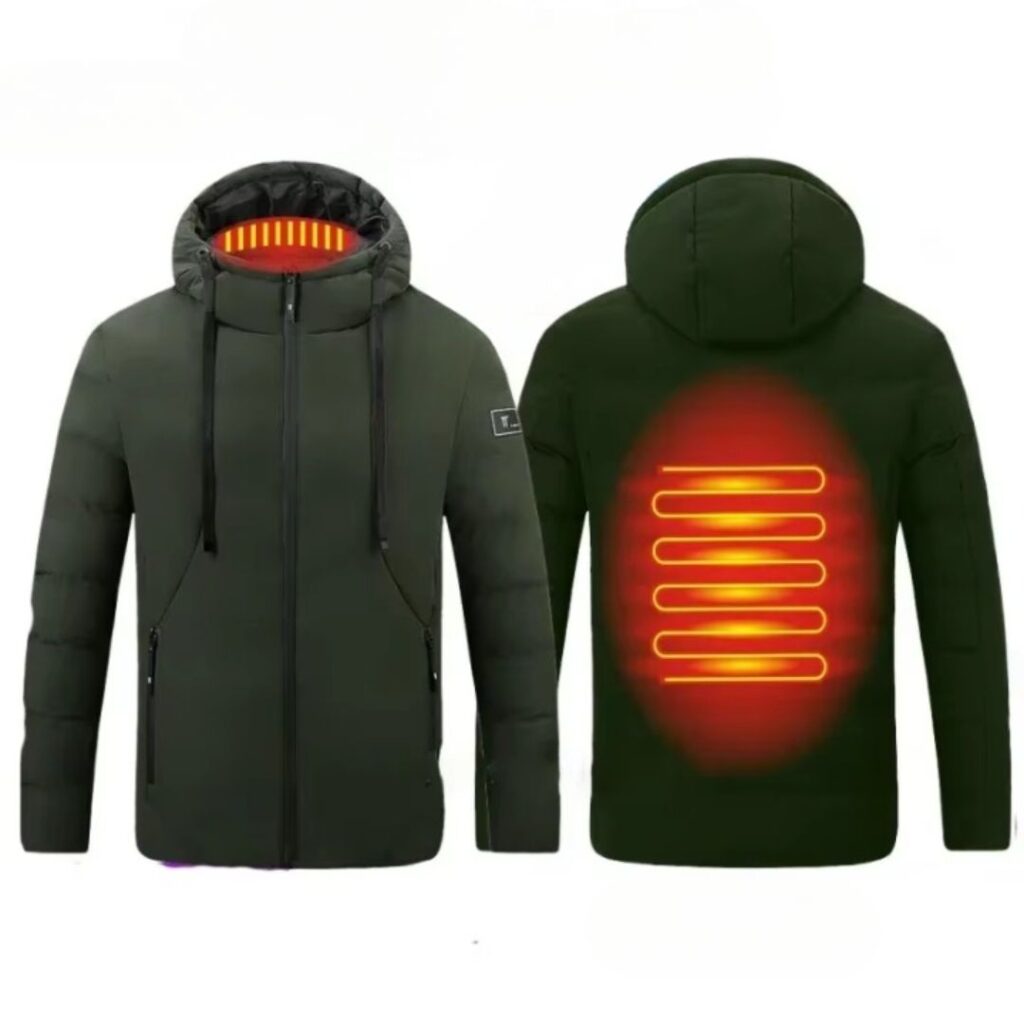 Veste chauffante et thermique à capuche sur fond blanc
