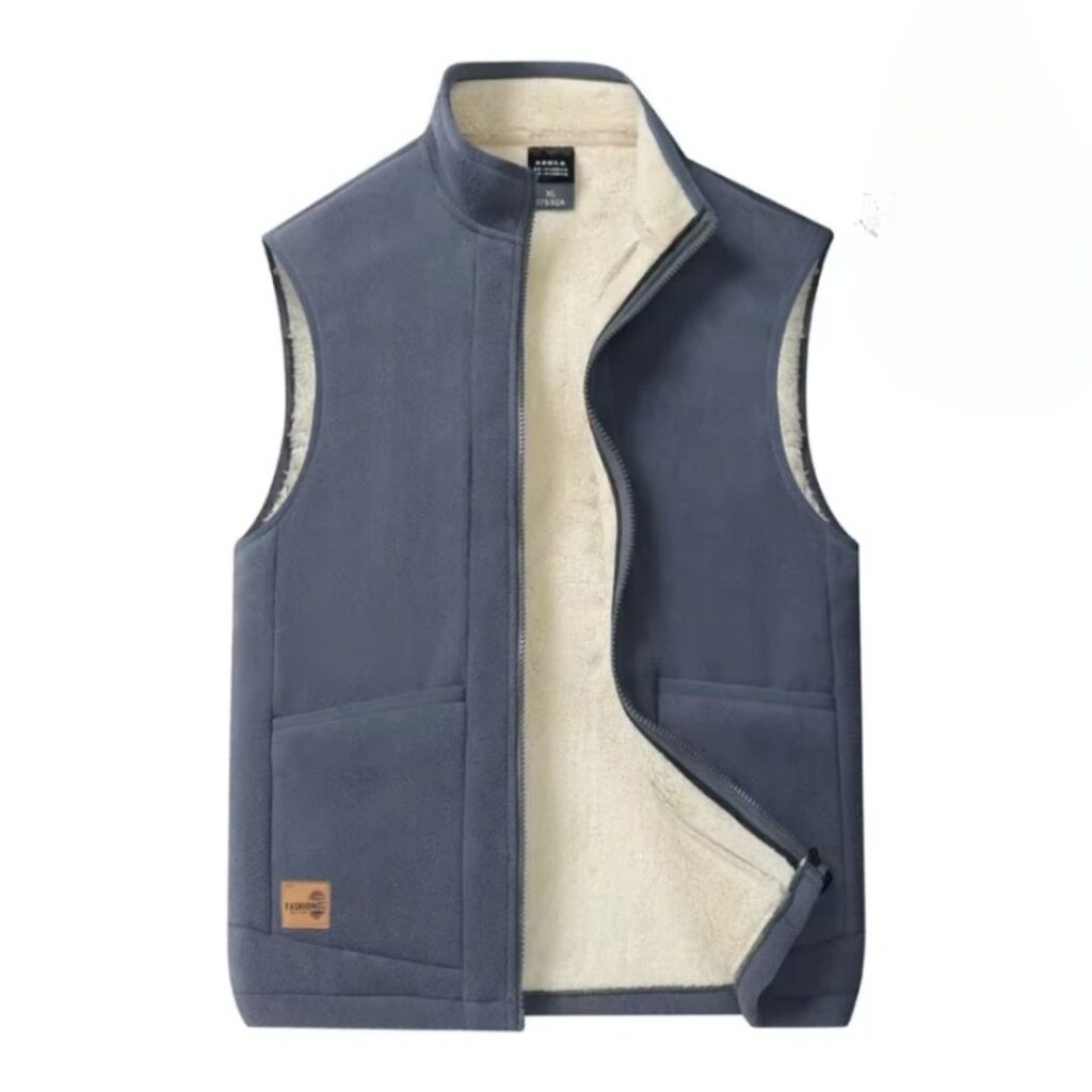 Veste thermique et réversible sans manches sur fond blanc